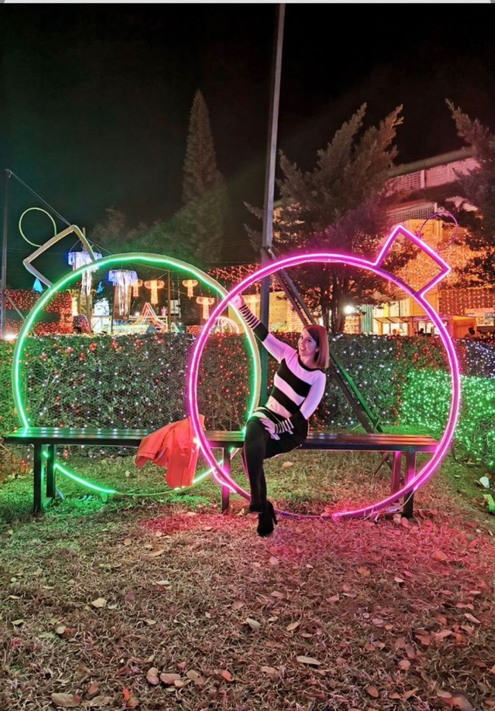 BOLA NAVIDAD NEON FRAME SPOT